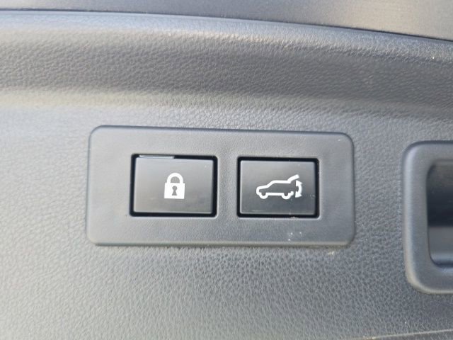 Used 2023 Subaru Forester Premium AWD/4WD image 10