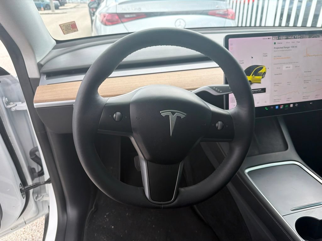 Used 2021 Tesla Model Y Long Range AWD/4WD image 14