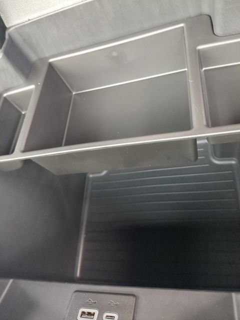 New 2026 Chevrolet Suburban LT w/ Comfort Package image 28