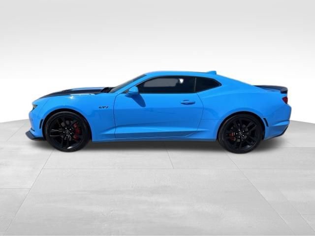 Used 2023 Chevrolet Camaro LT w/ Technology Package RWD image 2