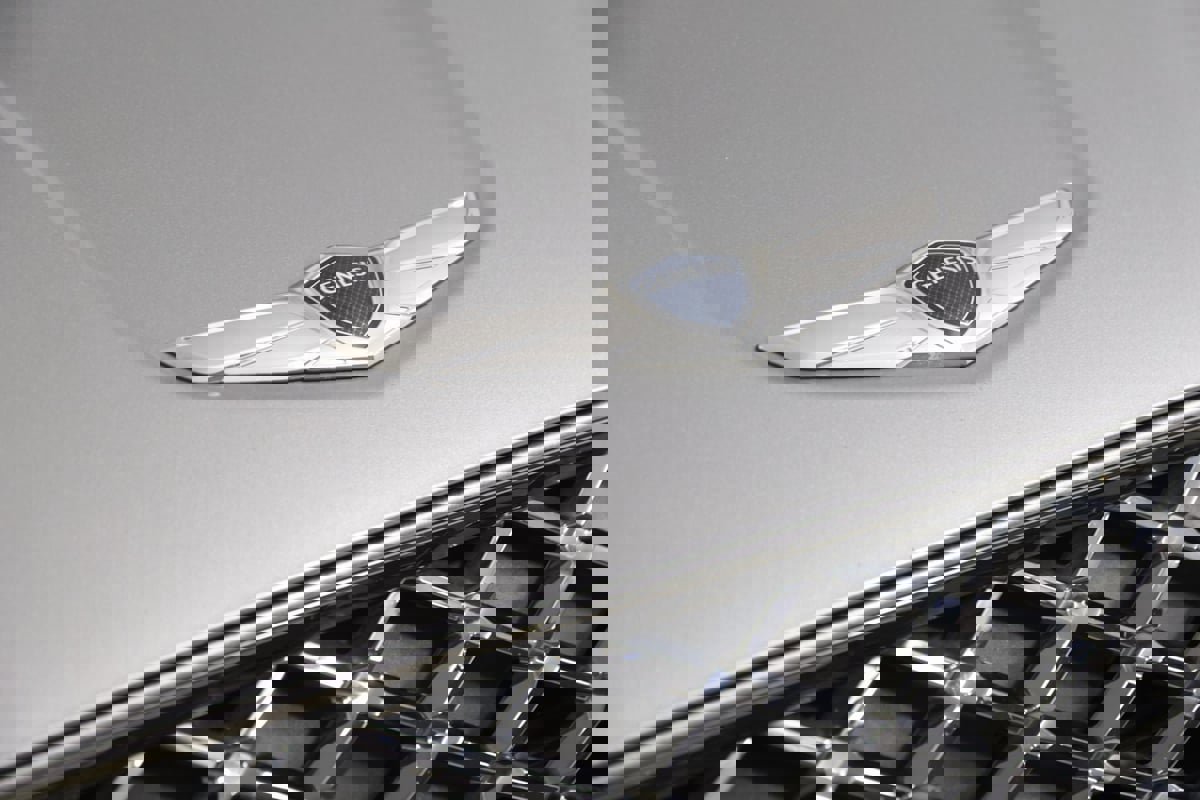 Used 2023 Genesis GV70 2.5T w/ Sport Prestige Package image 19