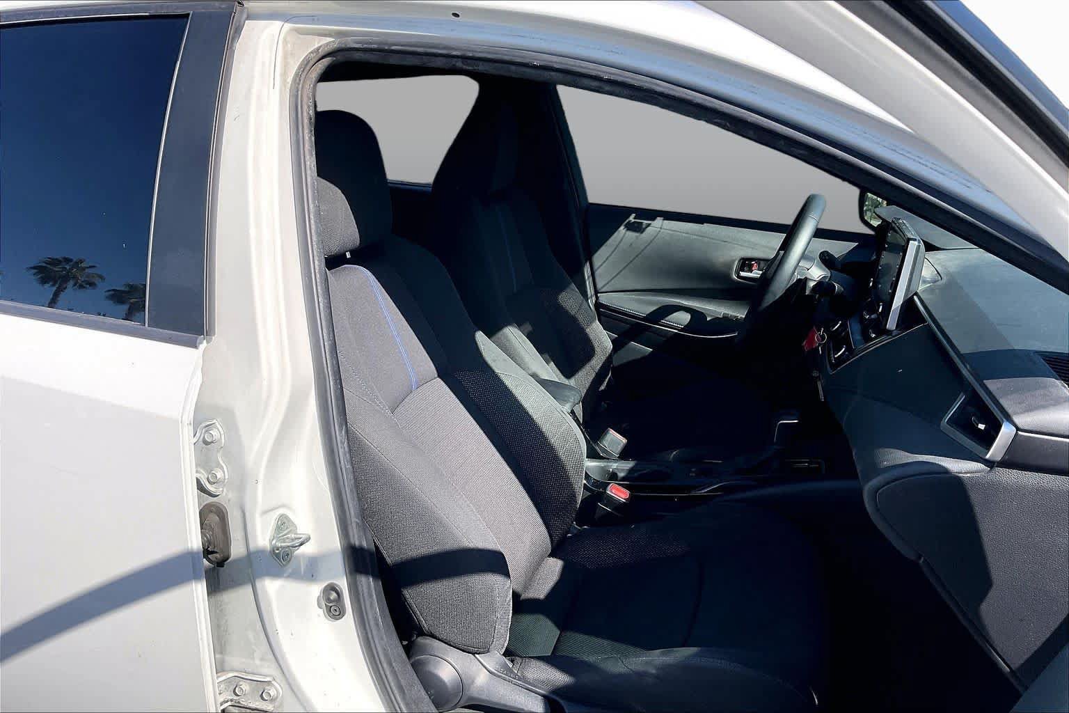 Used 2021 Toyota Corolla SE w/ Carpet Mat Package (TMS) FWD image 8