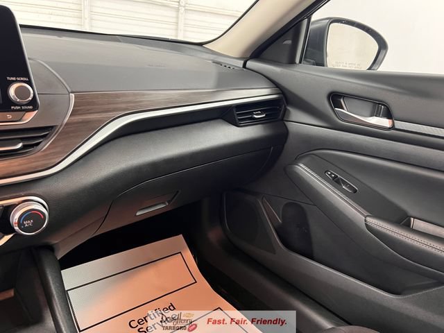 Used 2025 Nissan Altima 2.5 SV FWD image 45