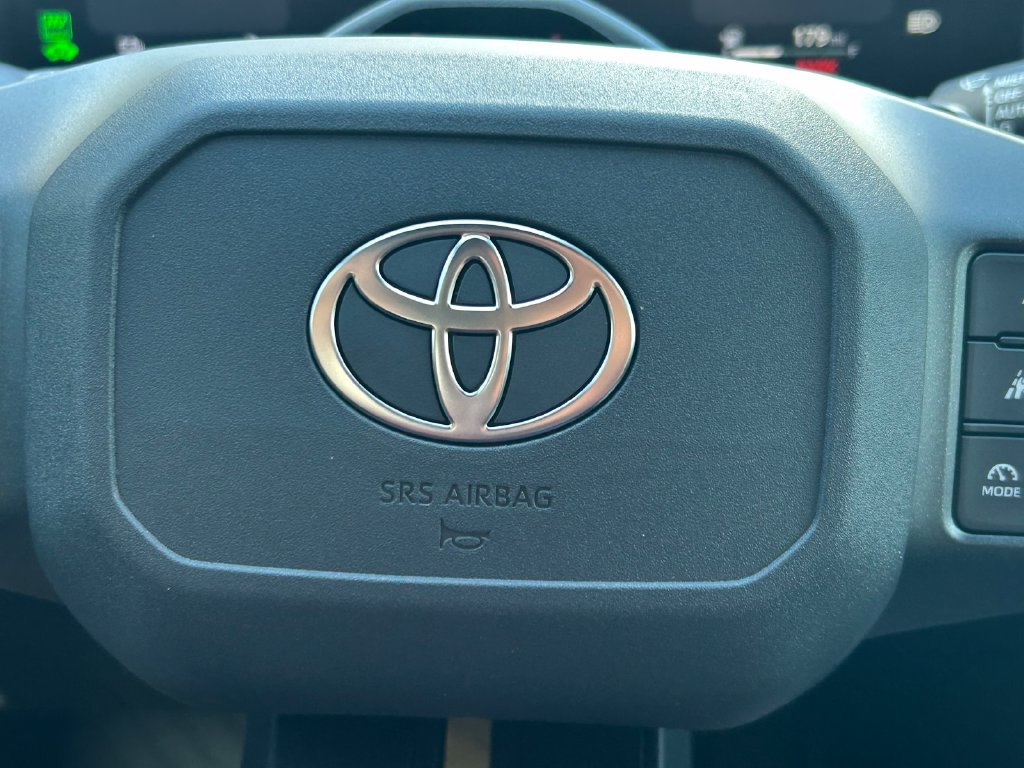 New 2026 Toyota RAV4 XSE AWD/4WD image 39