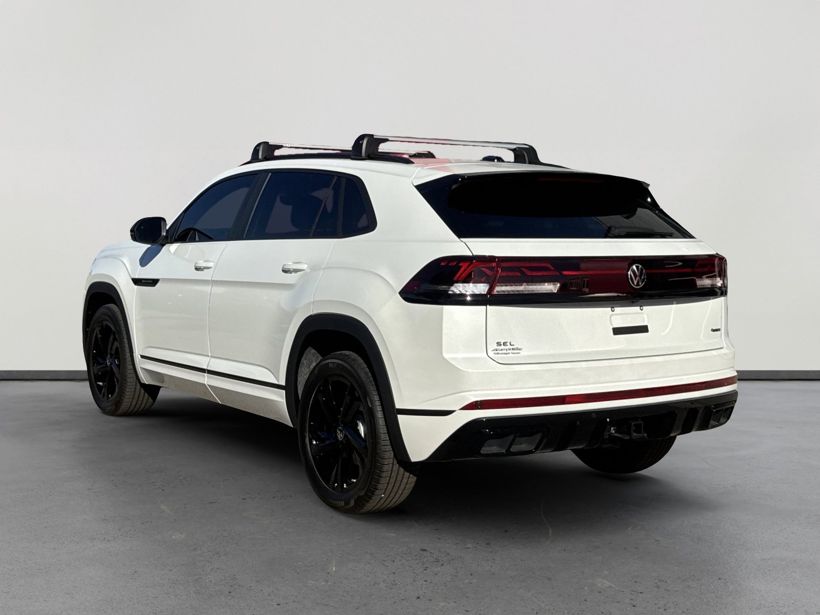 New 2026 Volkswagen Atlas Cross Sport SEL R-Line image 4