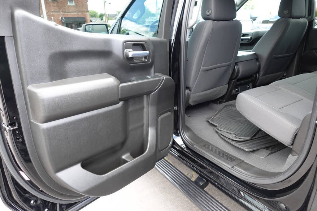Used 2023 Chevrolet Silverado 1500 Custom AWD/4WD image 22
