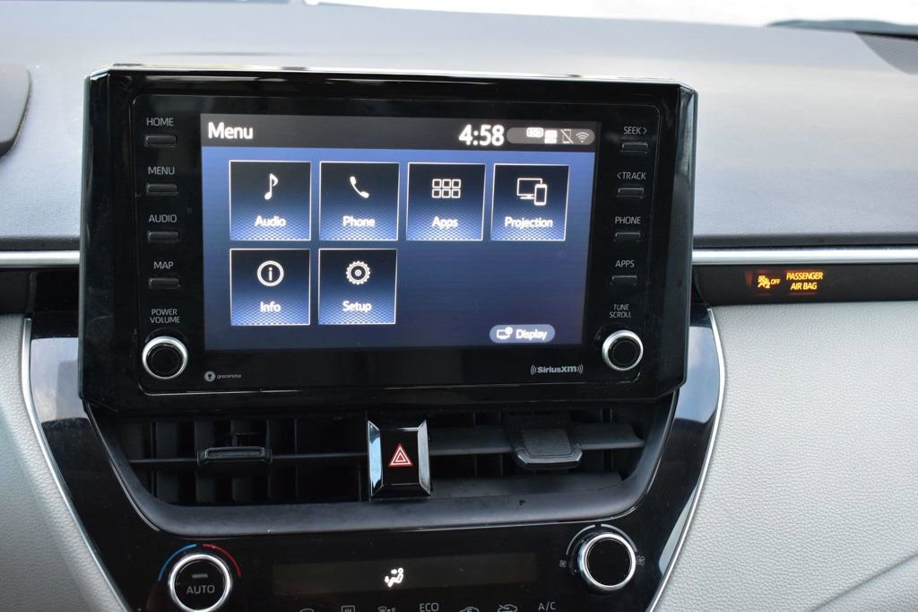 Used 2022 Toyota Corolla LE image 24