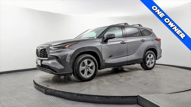 Used 2022 Toyota Highlander L image 2