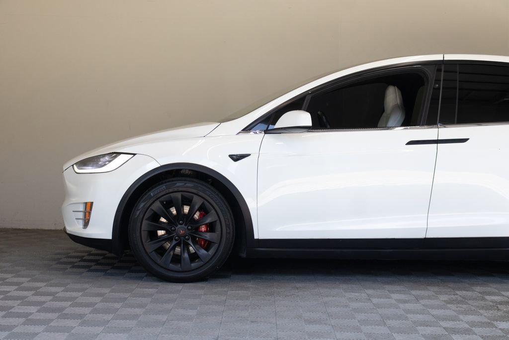 Used 2018 Tesla Model X 75D AWD/4WD image 8