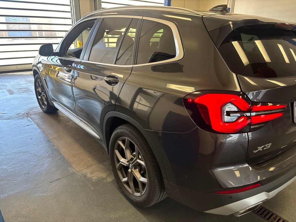Used 2023 BMW X3 xDrive30i w/ Premium Package AWD/4WD image 6