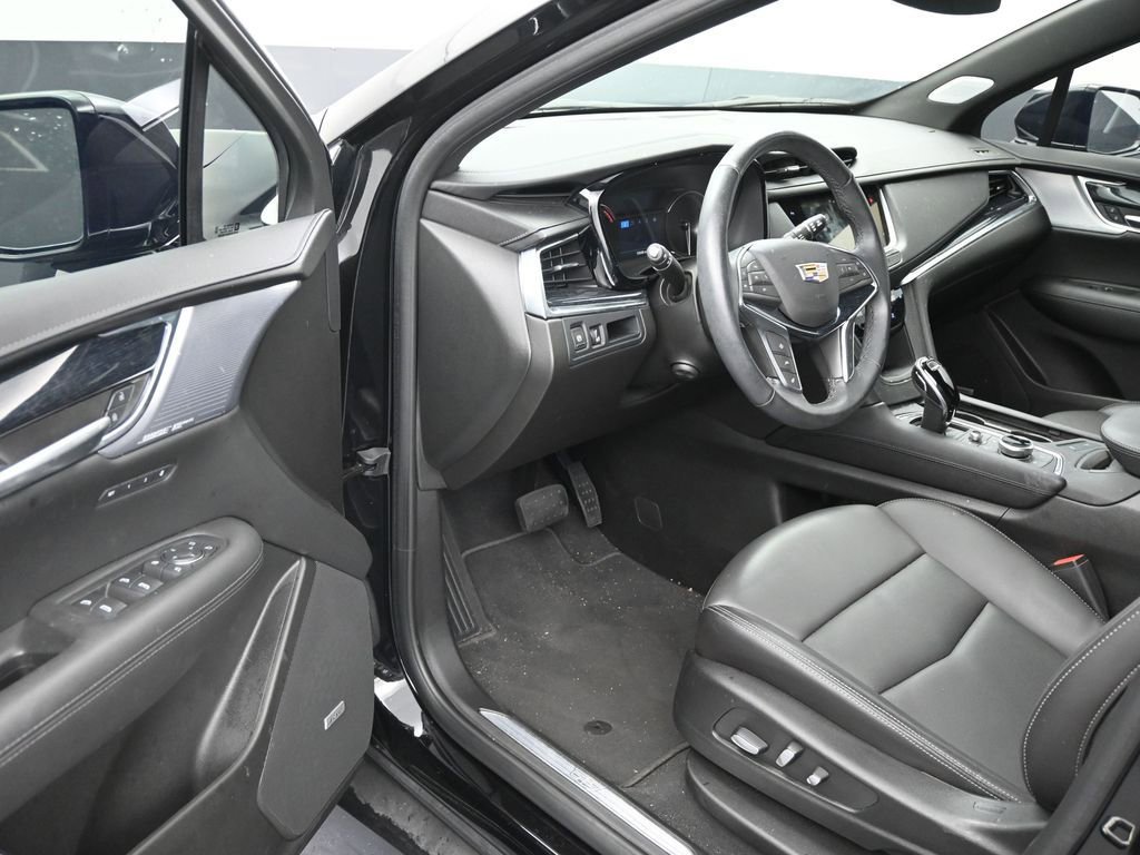Used 2024 Cadillac XT5 Premium Luxury image 10