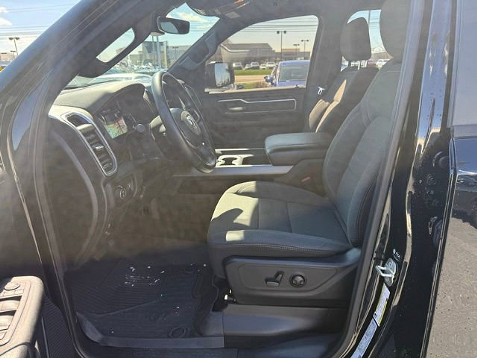 Used 2023 RAM 1500 Big Horn image 12