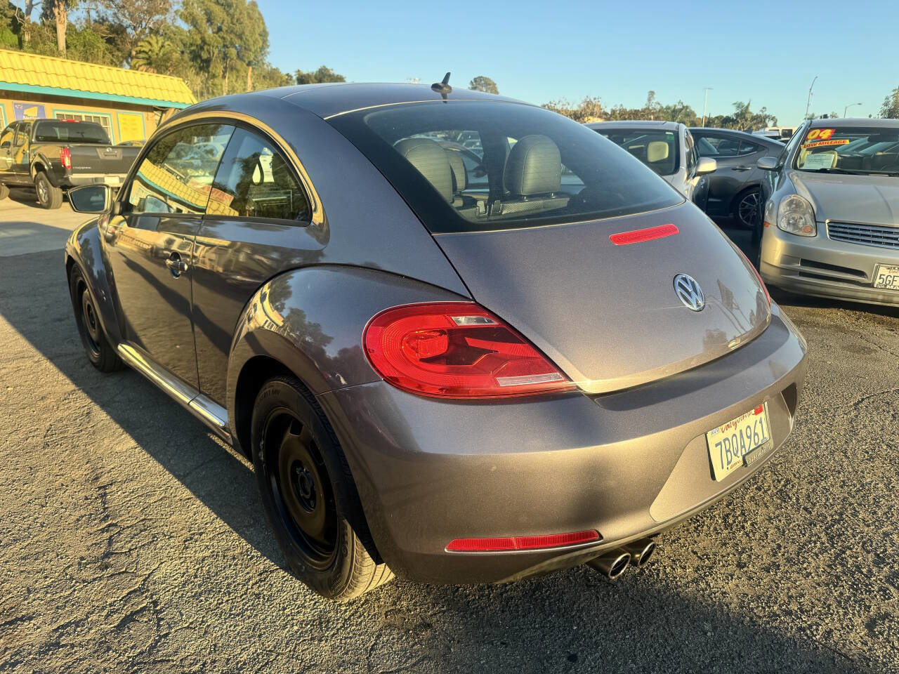 Used 2013 Volkswagen Beetle 2.5 image 4