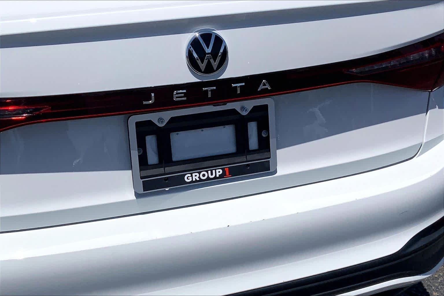 Used 2025 Volkswagen Jetta S FWD image 31