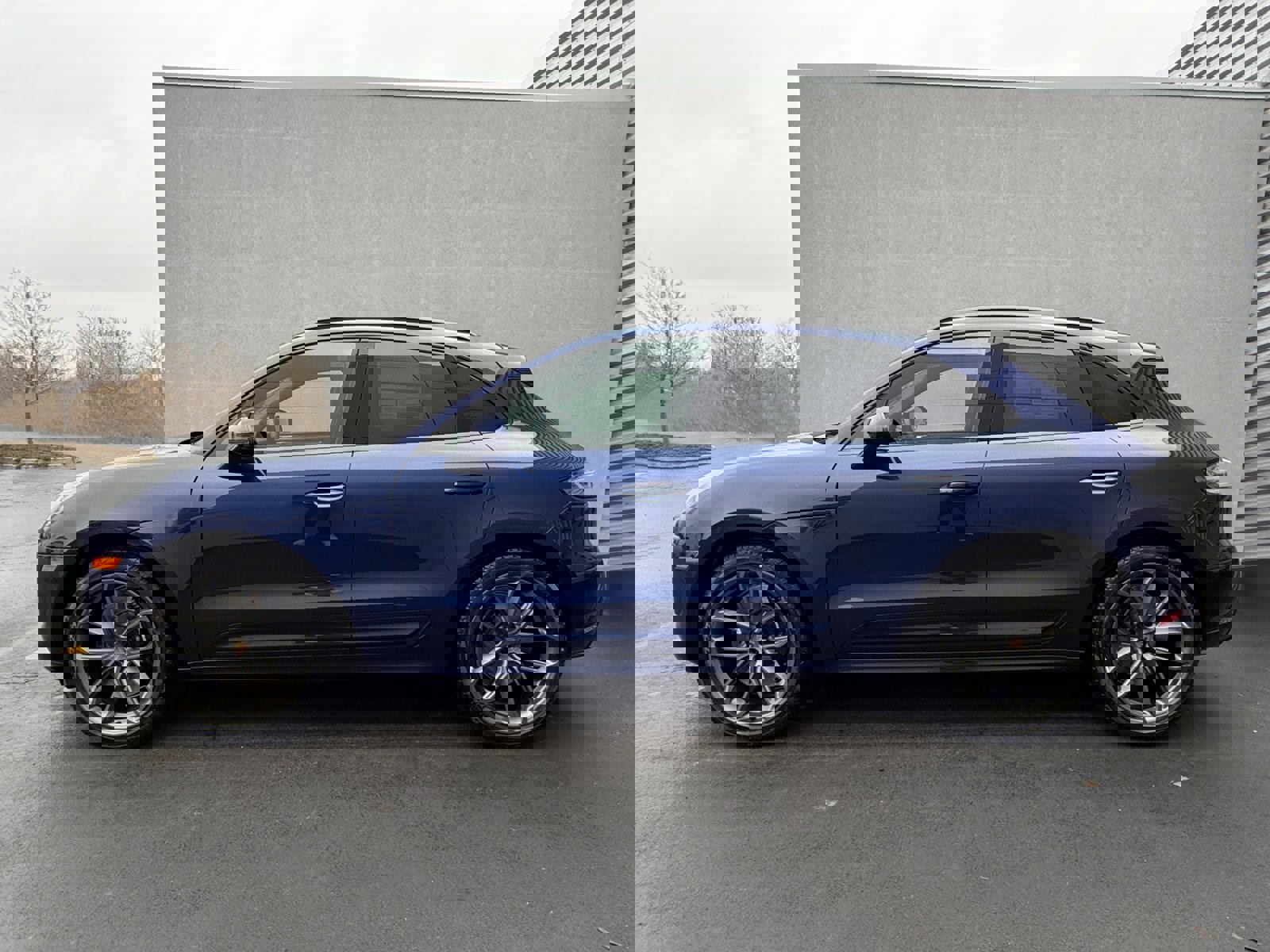 New 2026 Porsche Macan GTS image 2