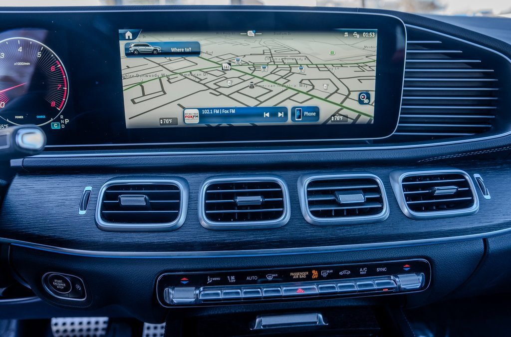 Used 2025 Mercedes-Benz GLS 450 4MATIC w/ AMG Line Exterior image 11