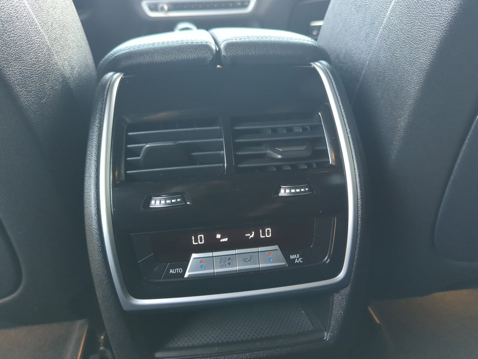 Used 2020 BMW X5 sDrive40i w/ Premium Package image 29