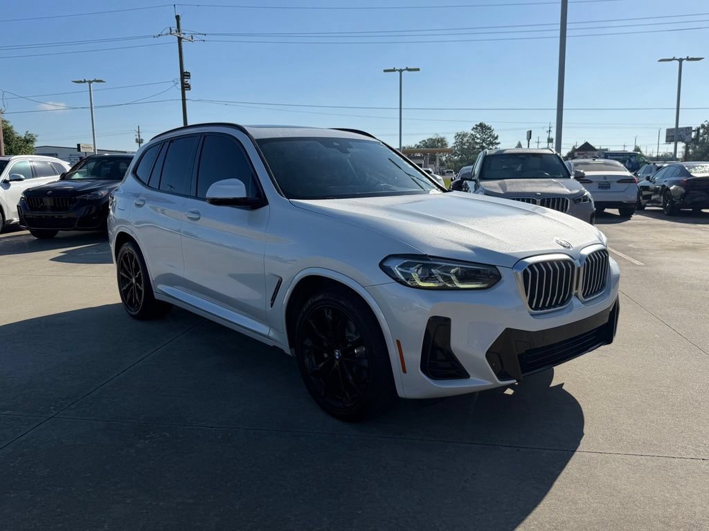Used 2022 BMW X3 sDrive30i w/ M Sport Package RWD image 3