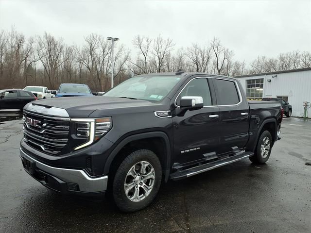 Used 2022 GMC Sierra 1500 SLT w/ SLT Convenience Package image 1