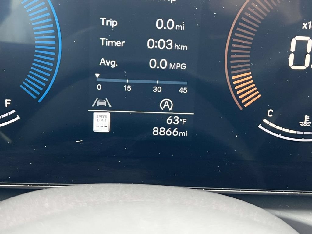 Used 2025 Hyundai Tucson SE AWD/4WD image 25