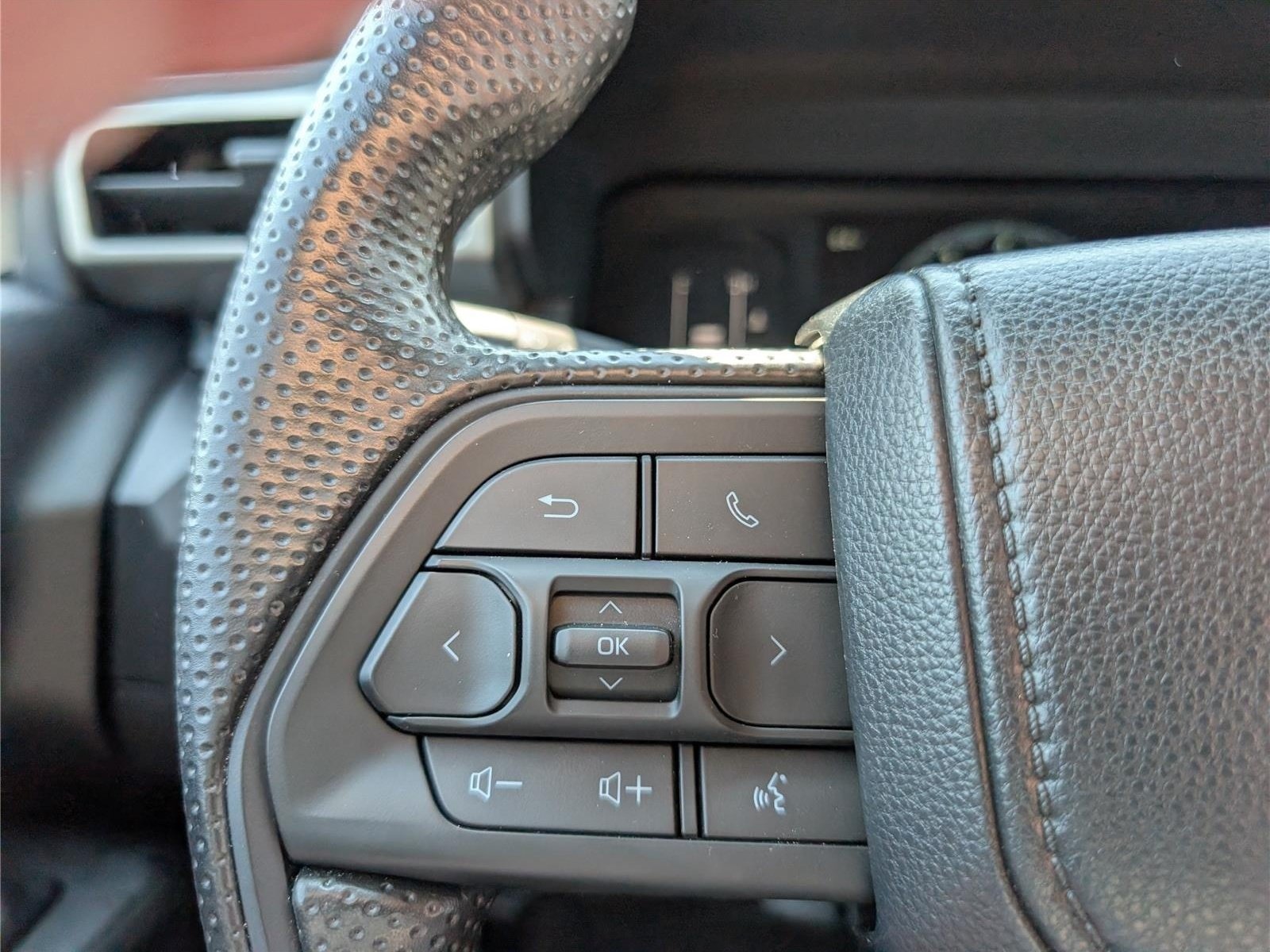 Used 2024 Toyota Tacoma SR AWD/4WD image 22
