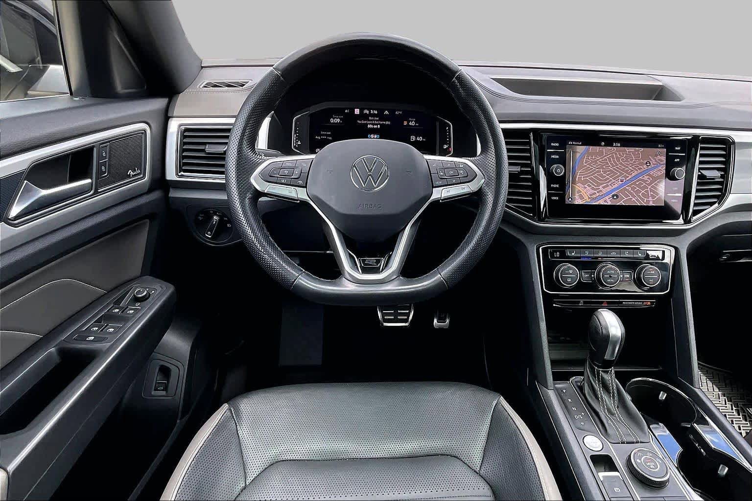 Used 2023 Volkswagen Atlas Cross Sport SEL Premium R-Line AWD/4WD image 9