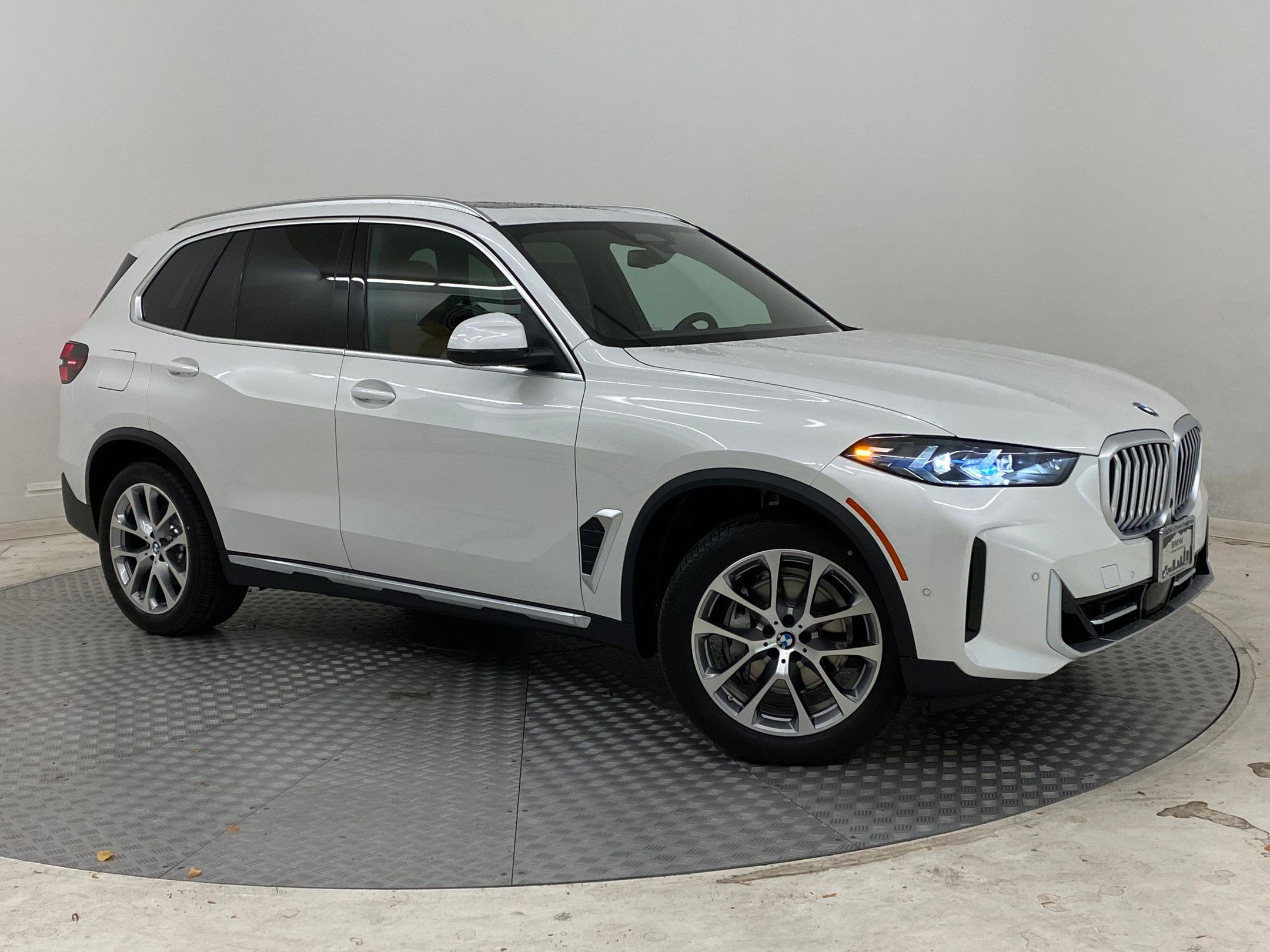 Used 2026 BMW X5 xDrive40i image 6