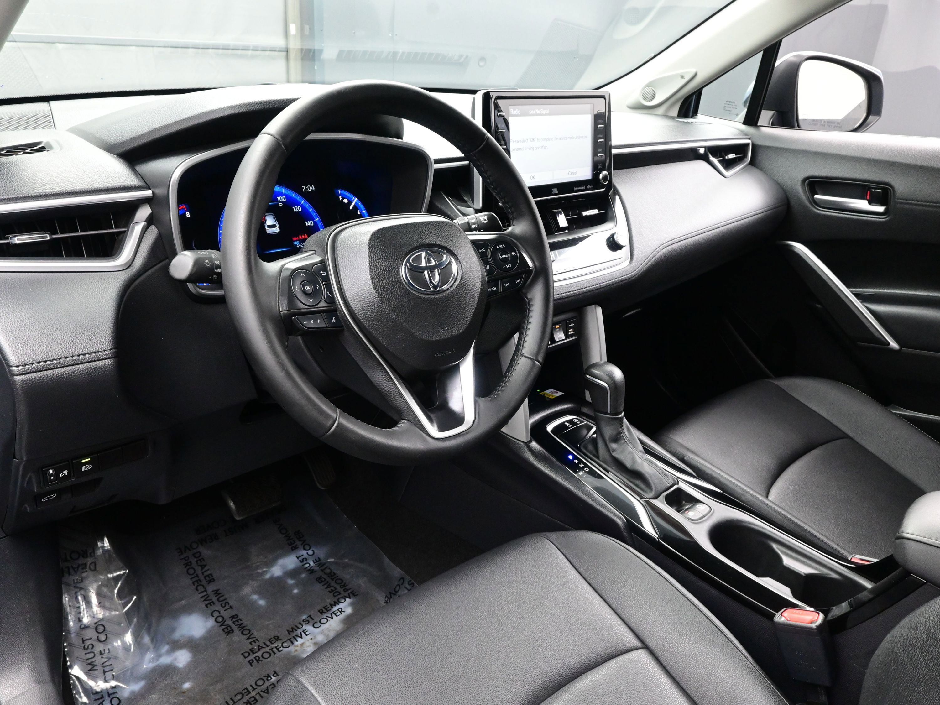 Used 2022 Toyota Corolla Cross XLE image 13