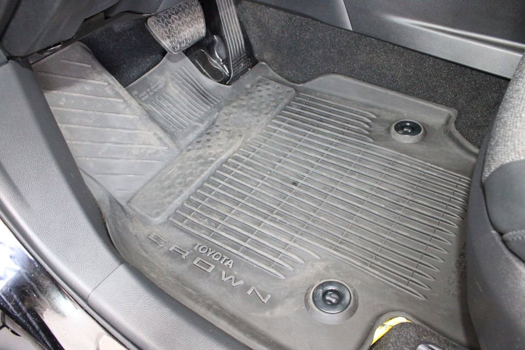 Certified 2023 Toyota Crown XLE image 23