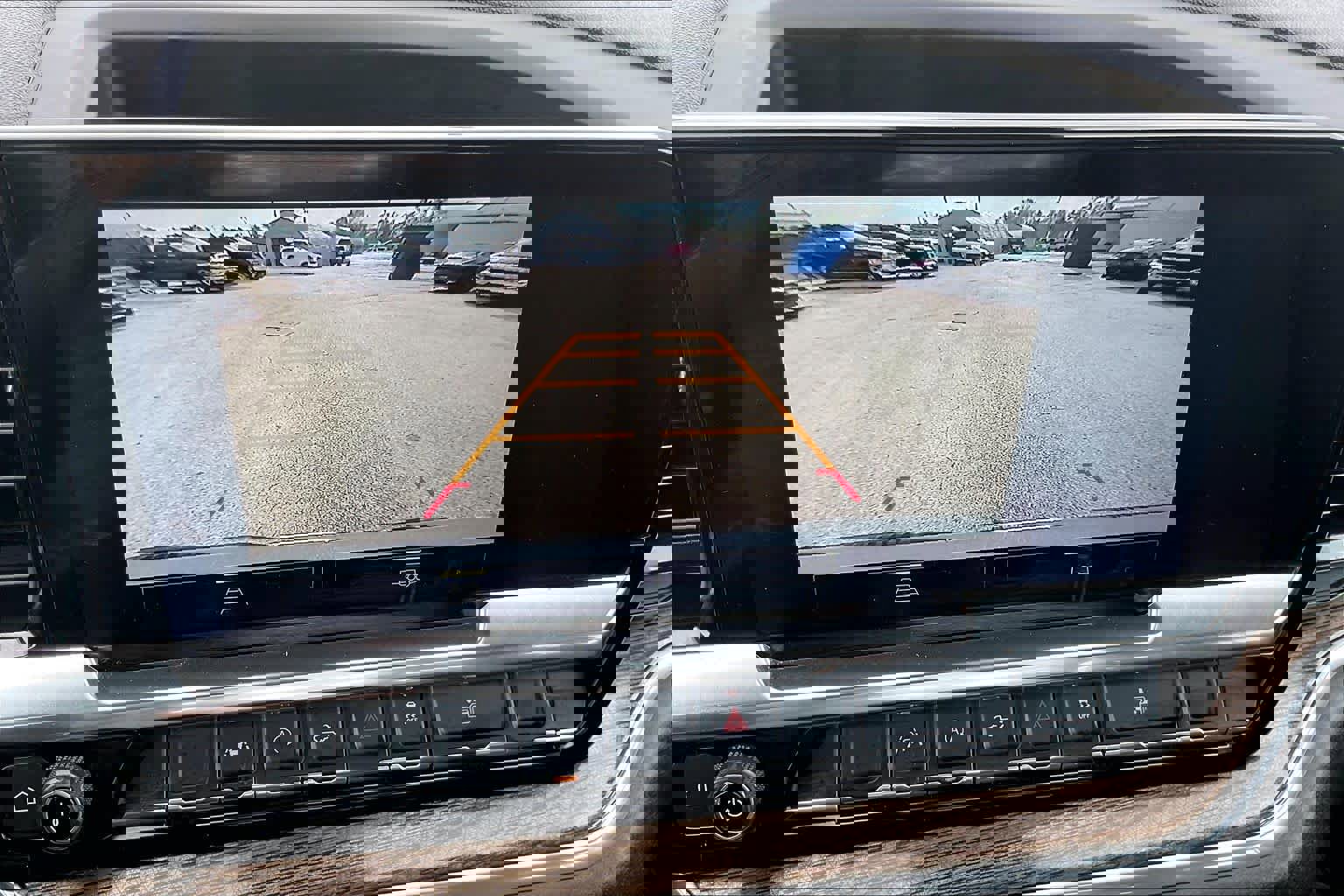 Used 2025 Chevrolet Silverado 1500 LT image 24