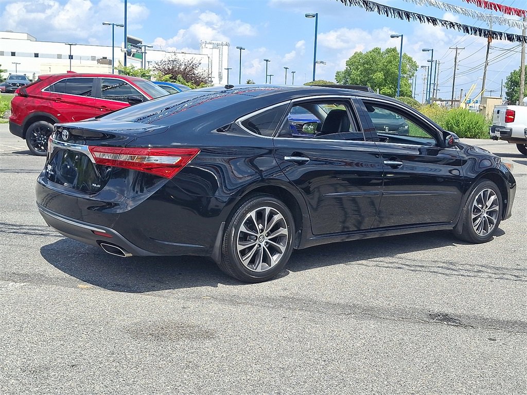 Used 2018 Toyota Avalon XLE Premium w/ All Weather Liner Package image 5