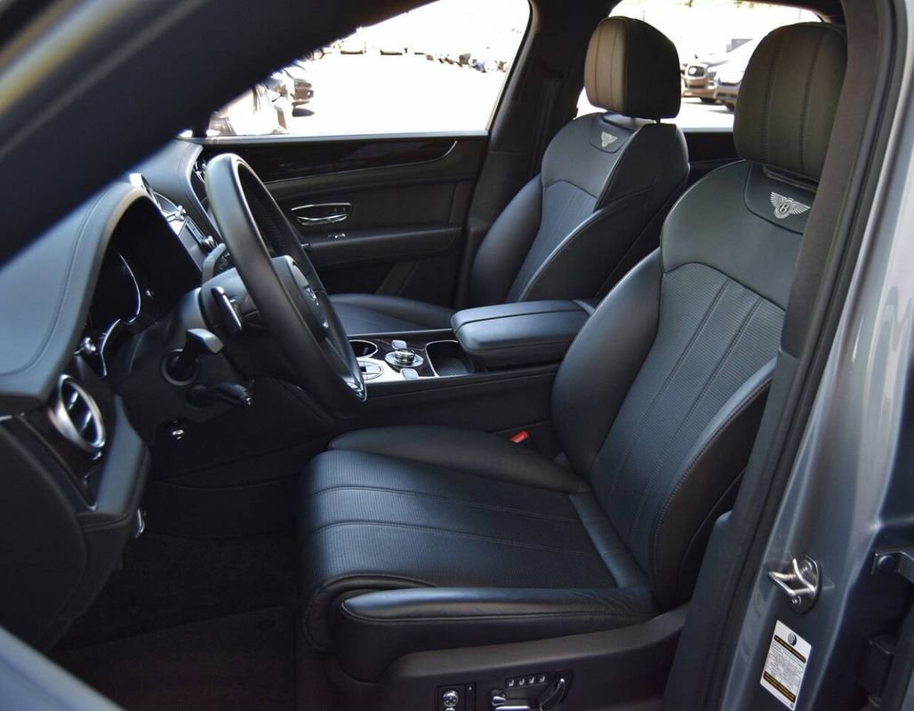 Used 2019 Bentley Bentayga image 20