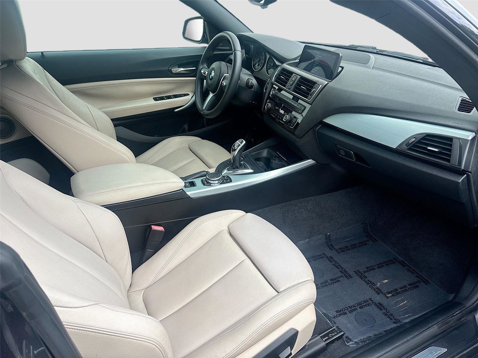 Used 2015 BMW M235i Convertible image 30