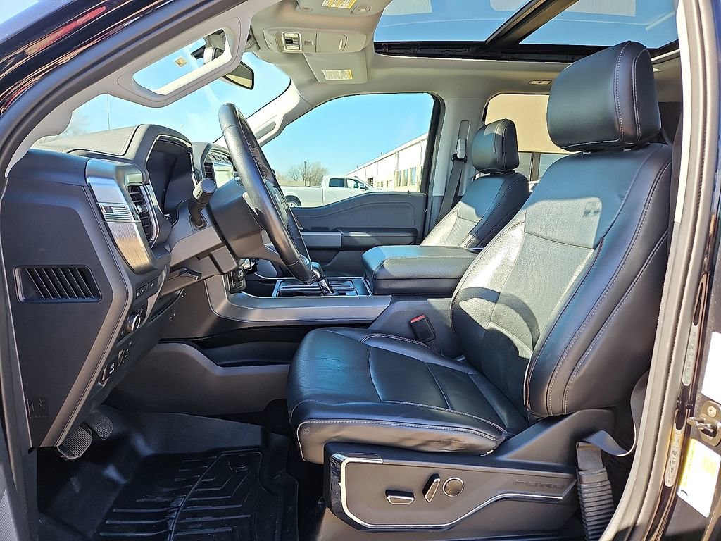 Used 2021 Ford F150 Lariat image 11