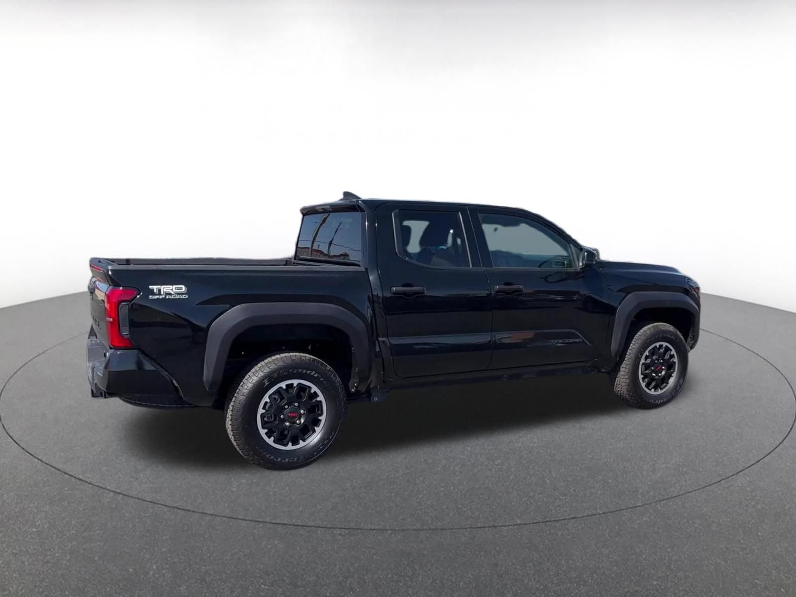 Used 2025 Toyota Tacoma TRD Off-Road AWD/4WD image 13