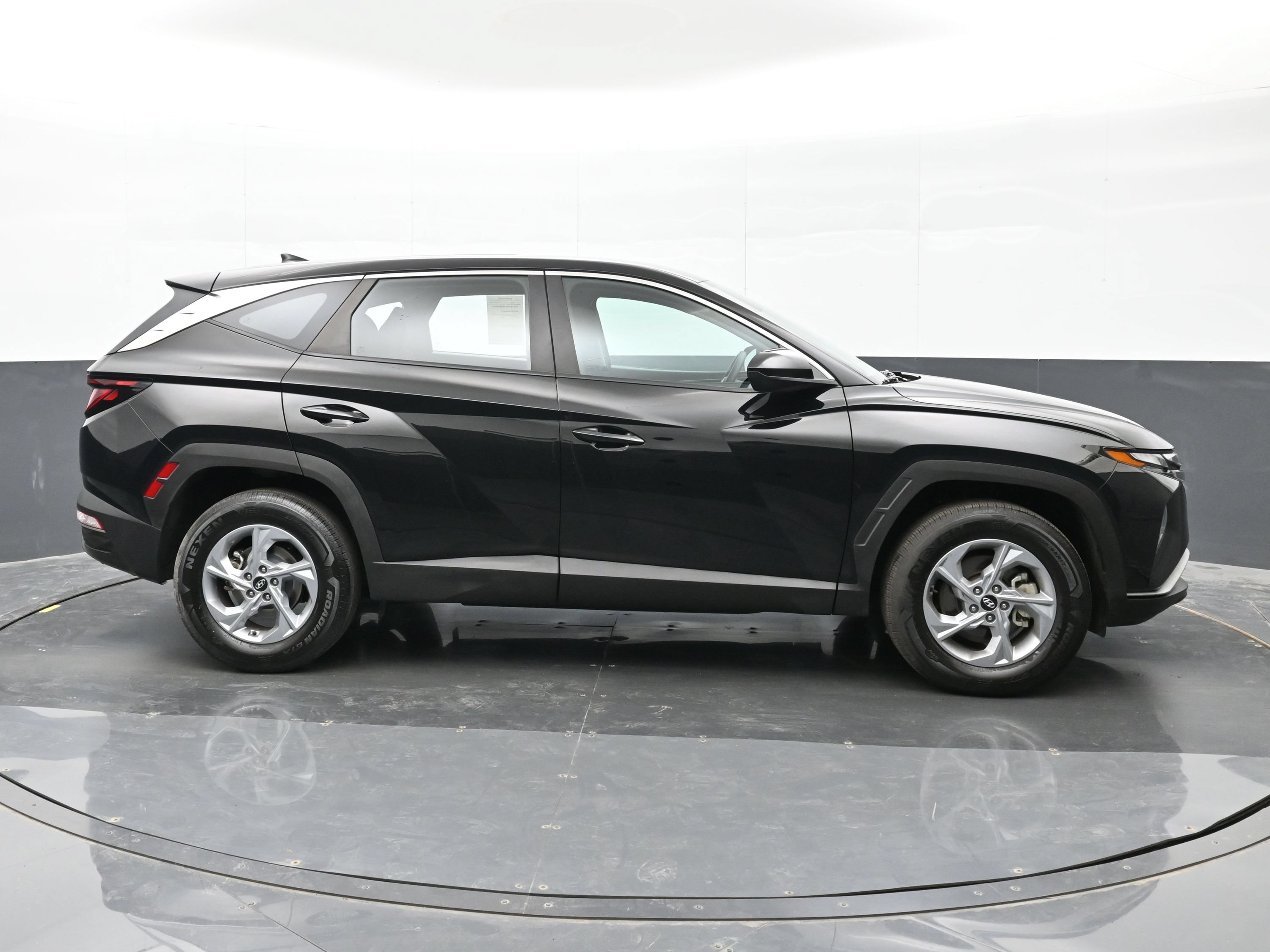 Certified 2023 Hyundai Tucson SE AWD/4WD image 7