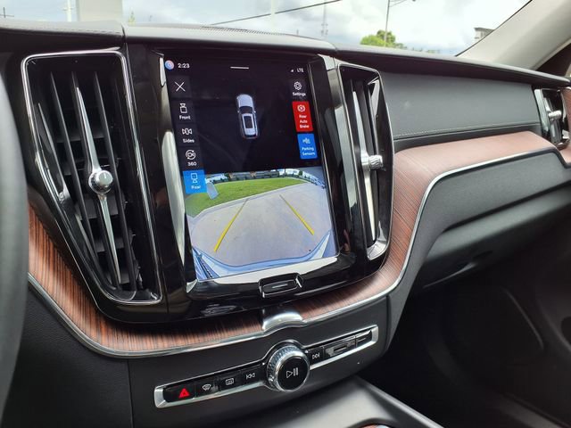 Used 2023 Volvo XC60 B5 Ultimate w/ Protection Package Premier FWD image 29