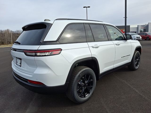 New 2025 Jeep Grand Cherokee Altitude image 10