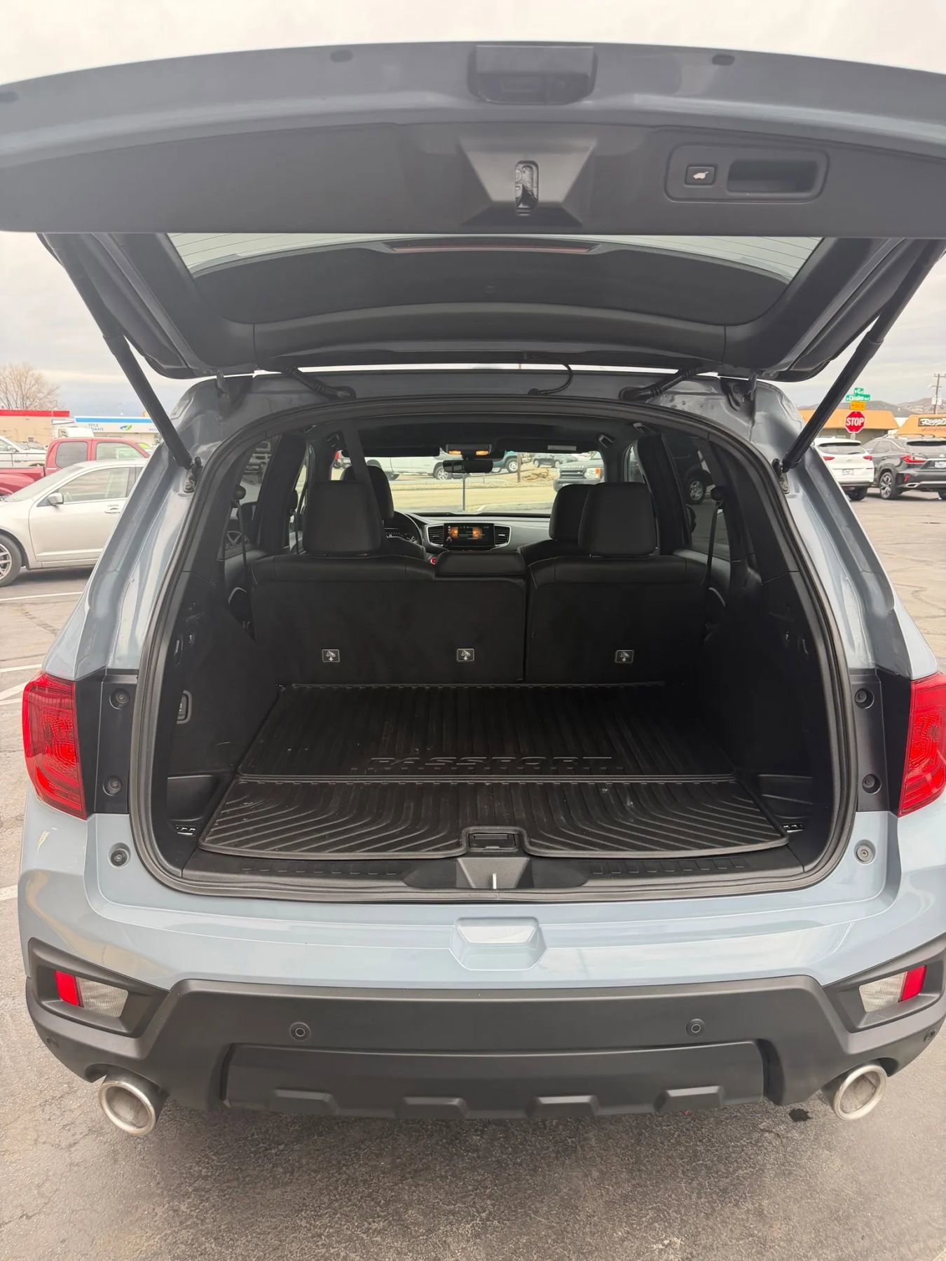 Used 2023 Honda Passport EX-L image 9