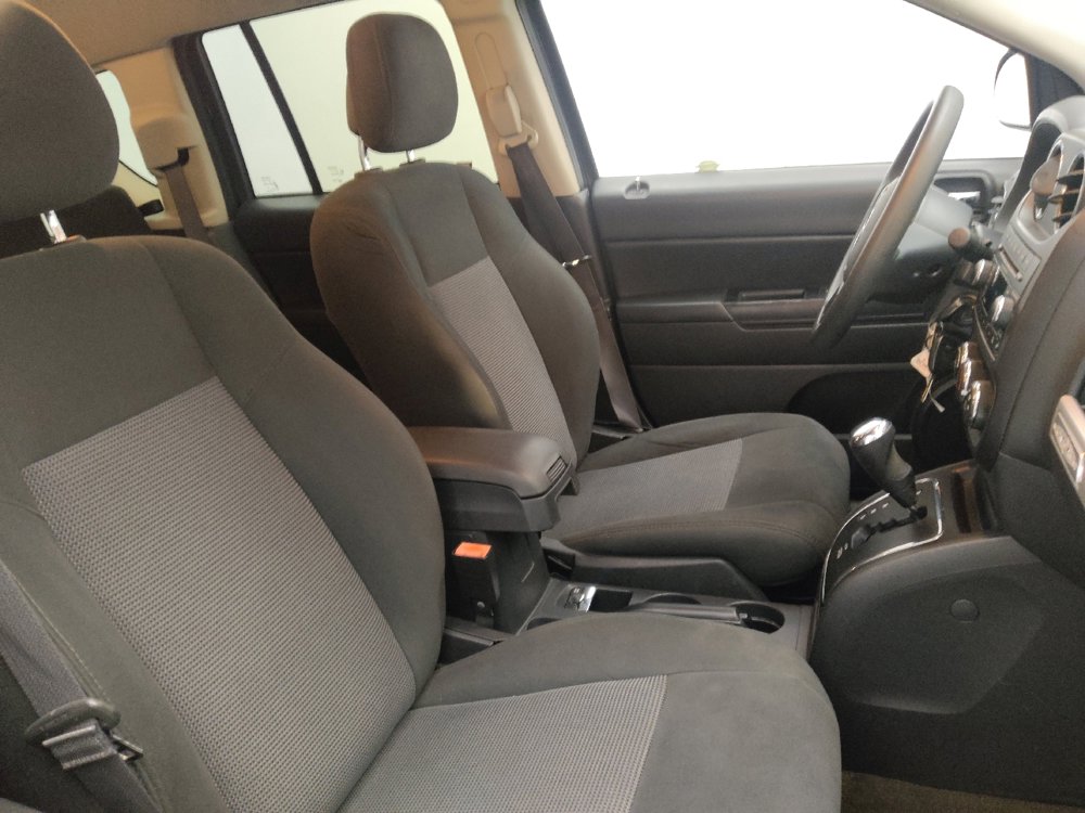 Used 2016 Jeep Compass Sport w/ Power Value Group image 21