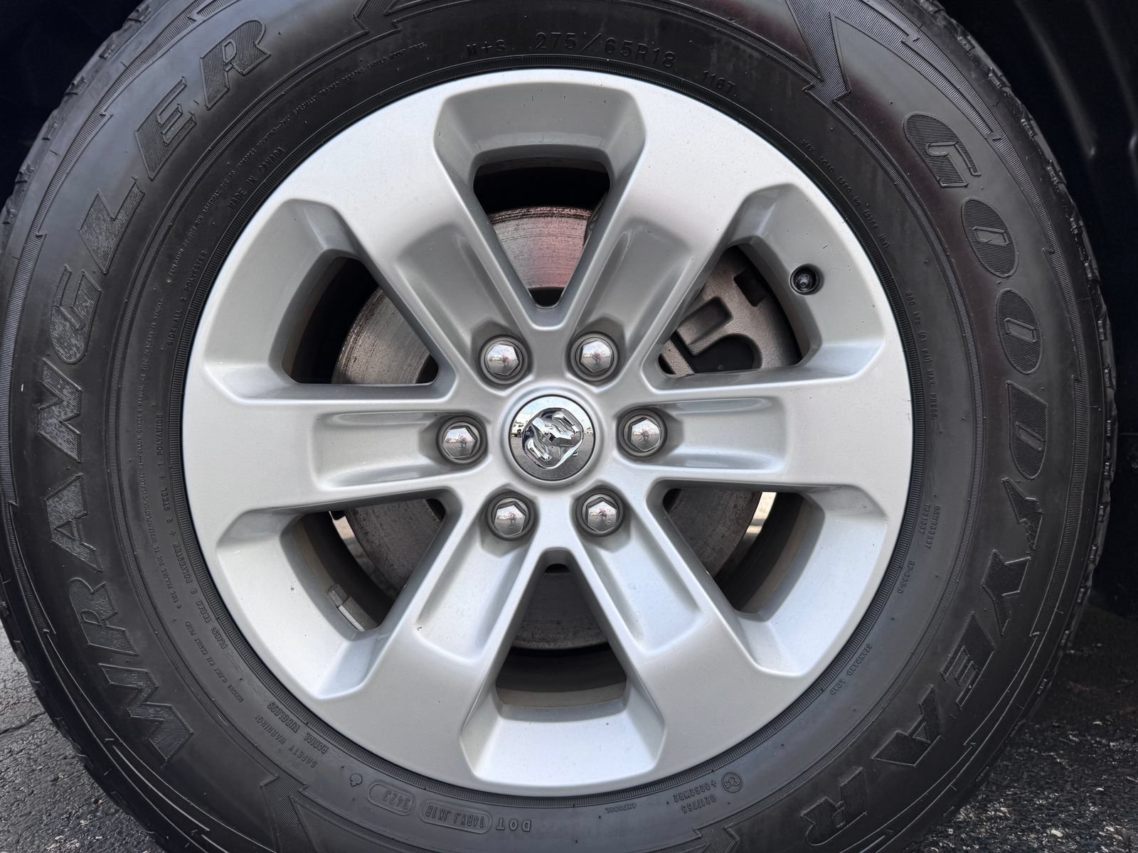 Used 2022 RAM 1500 Laramie AWD/4WD image 33