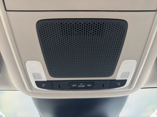 Used 2023 Honda Pilot EX-L image 32