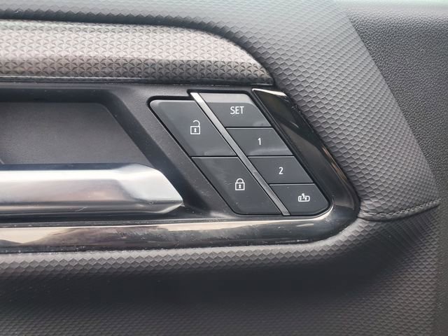 Certified 2025 Chevrolet Silverado 1500 ZR2 w/ Technology Package image 22