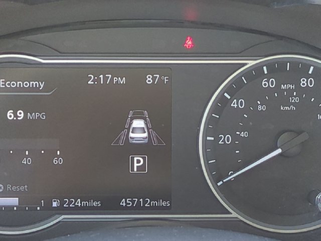 Used 2021 Nissan Versa SV FWD image 20