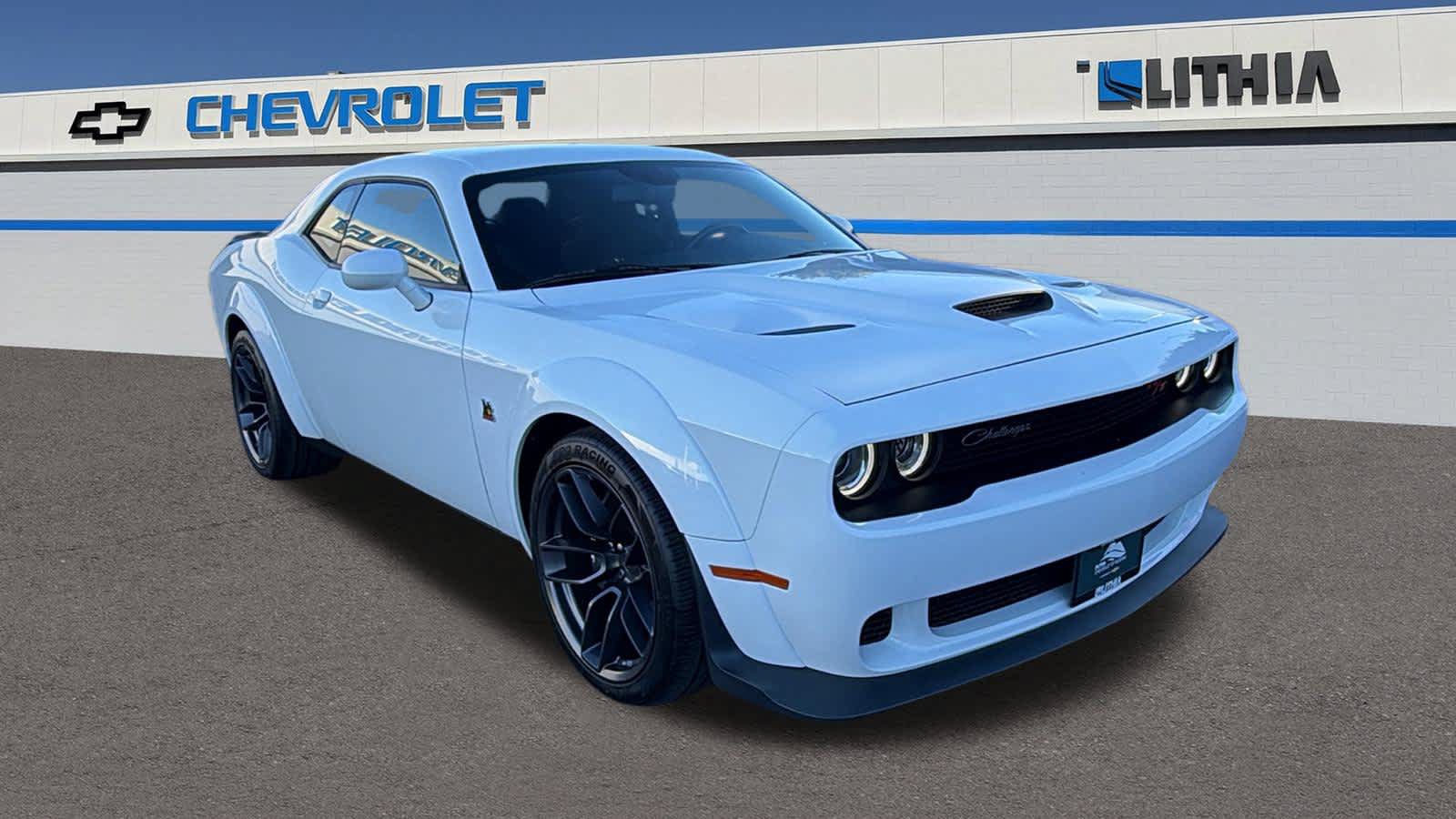 Used 2021 Dodge Challenger R/T Scat Pack RWD image 3