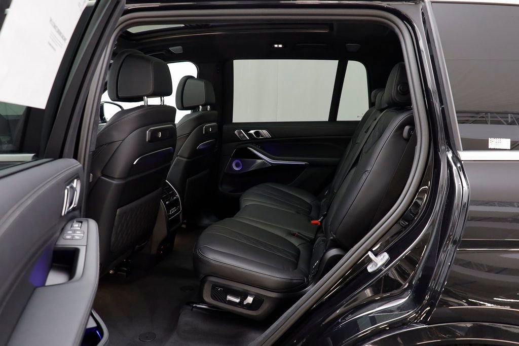 New 2026 BMW ALPINA XB7 AWD/4WD image 17
