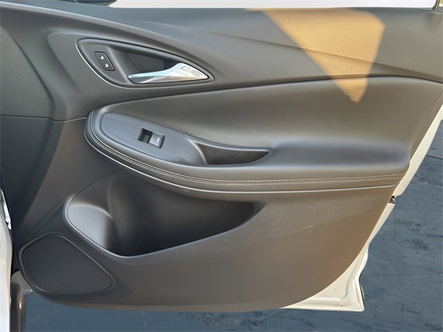 Used 2023 Buick Encore GX Essence w/ Experience Buick Package image 14