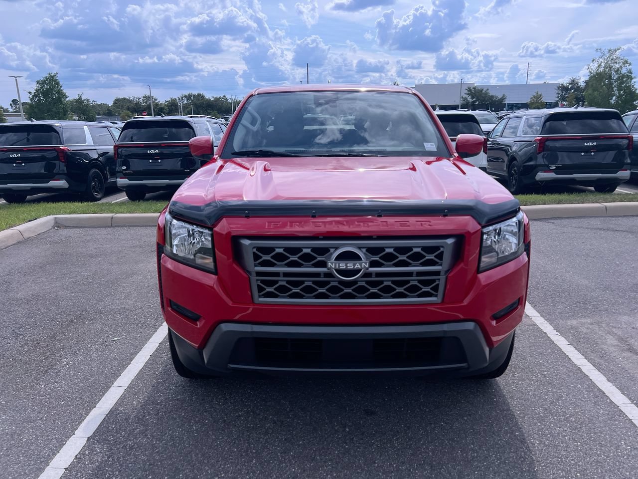 Used 2024 Nissan Frontier SV w/ Technology Package RWD image 8