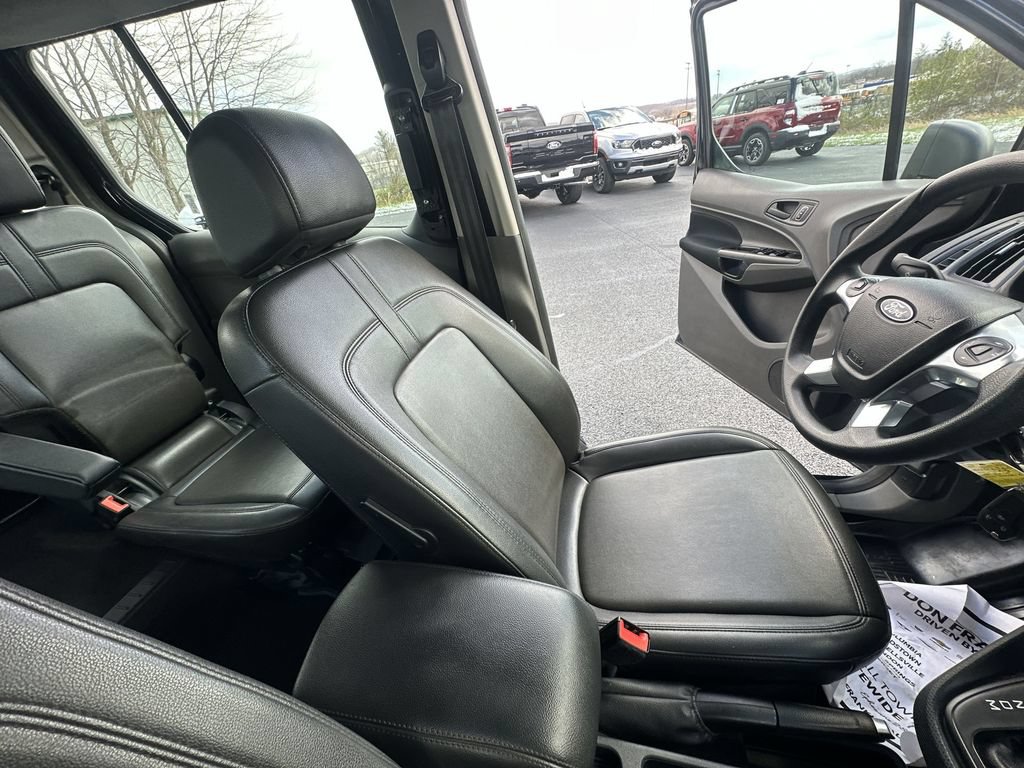 Used 2022 Ford Transit Connect XL FWD image 15