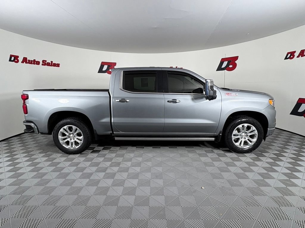 Used 2023 Chevrolet Silverado 1500 LTZ w/ LTZ Premium Package AWD/4WD image 8